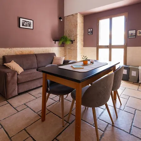 펜션 Casa Lapilli 폴리나노 아마레